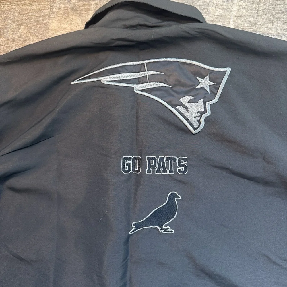 Vintage New England Patriots Black Lightweight Jacket Size XXL